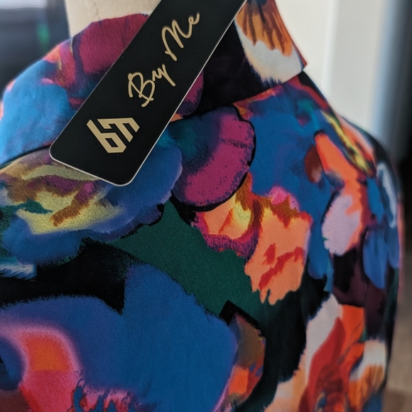 Women's top - Picture 3 of 12